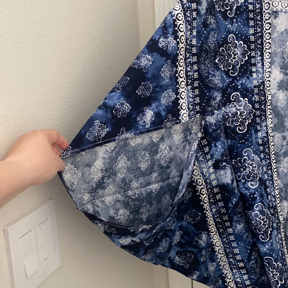 HP 3/28/23!! NWT Blue Pattern and Tie Dye Cover Up Kimono - Picture 6 of 9